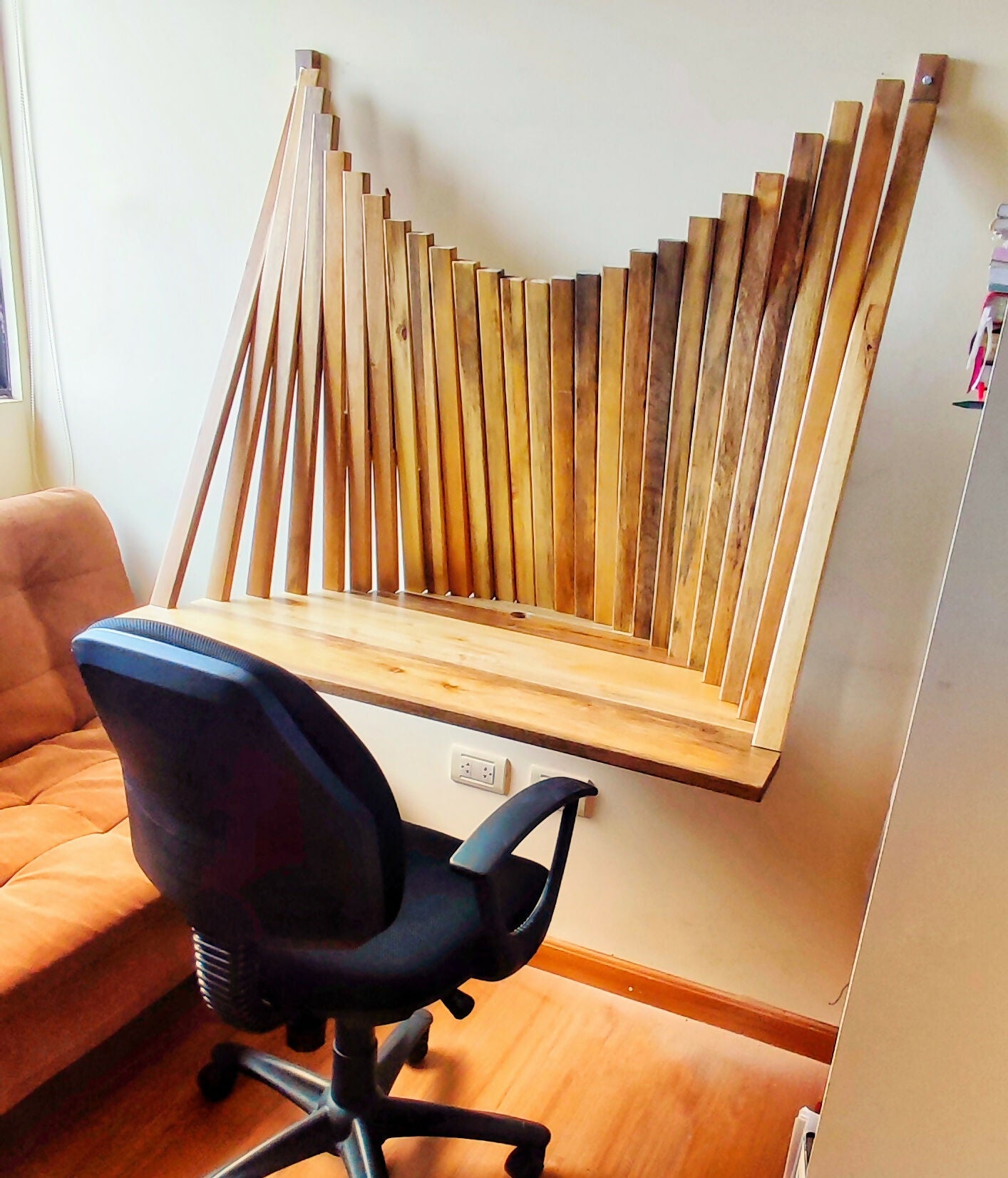 Escritorio Flotante y Plegable