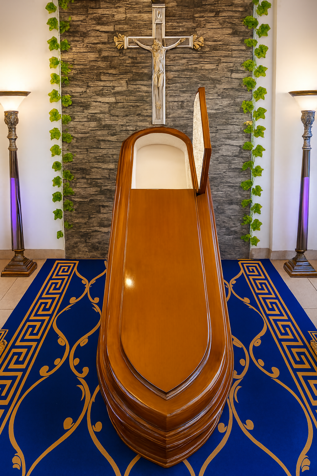 Ataud especial cafe barnnizado