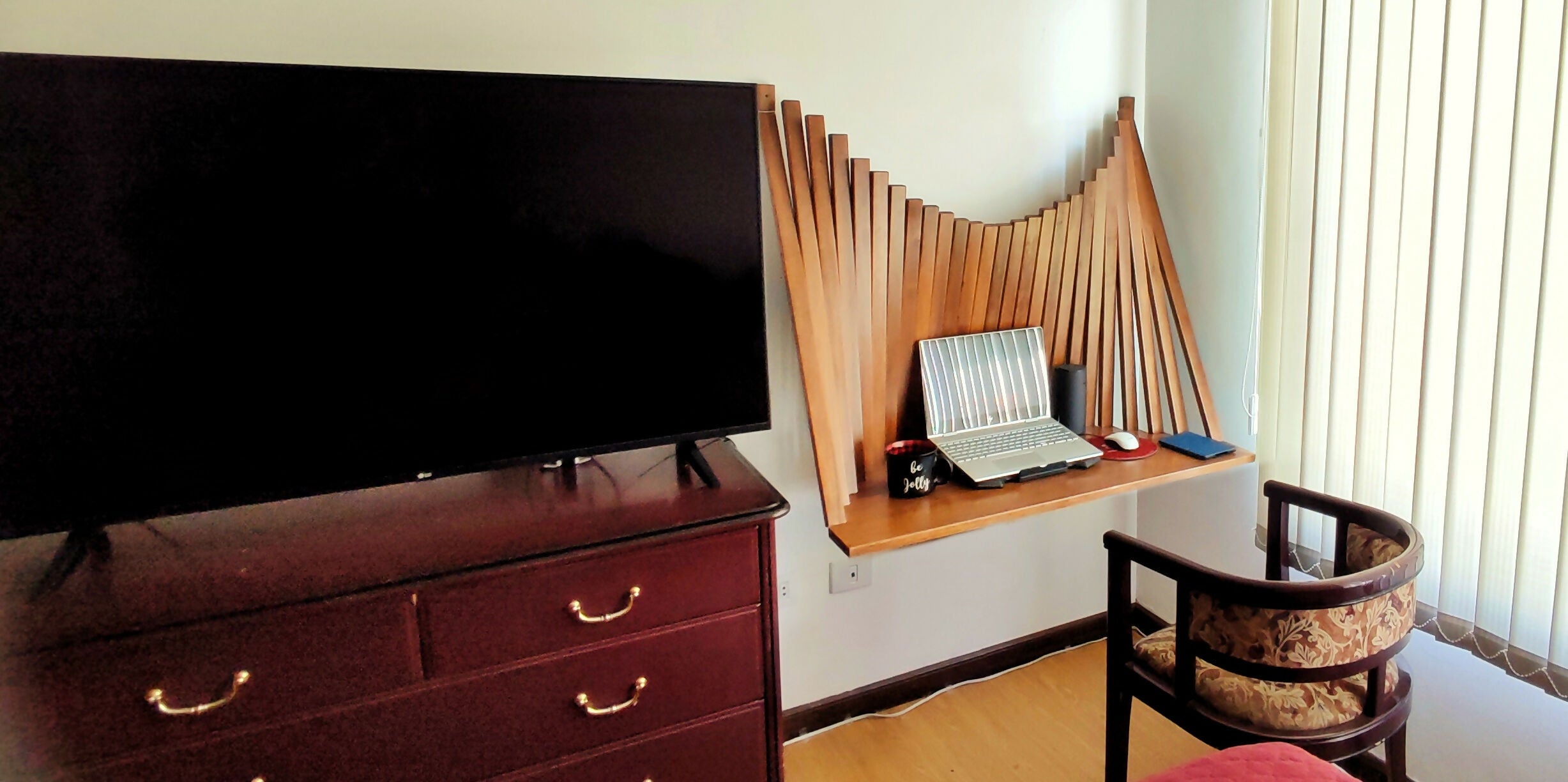 Escritorio Flotante y Plegable